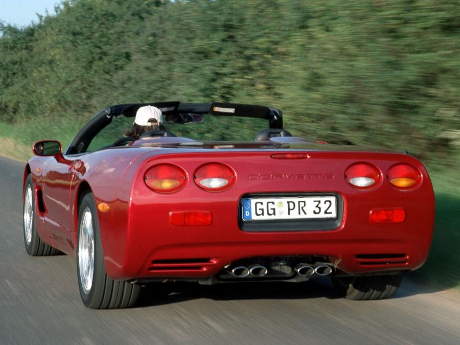  Chevrolet Corvette Convertible 1998 года  (EU) (фото 5 из 18)